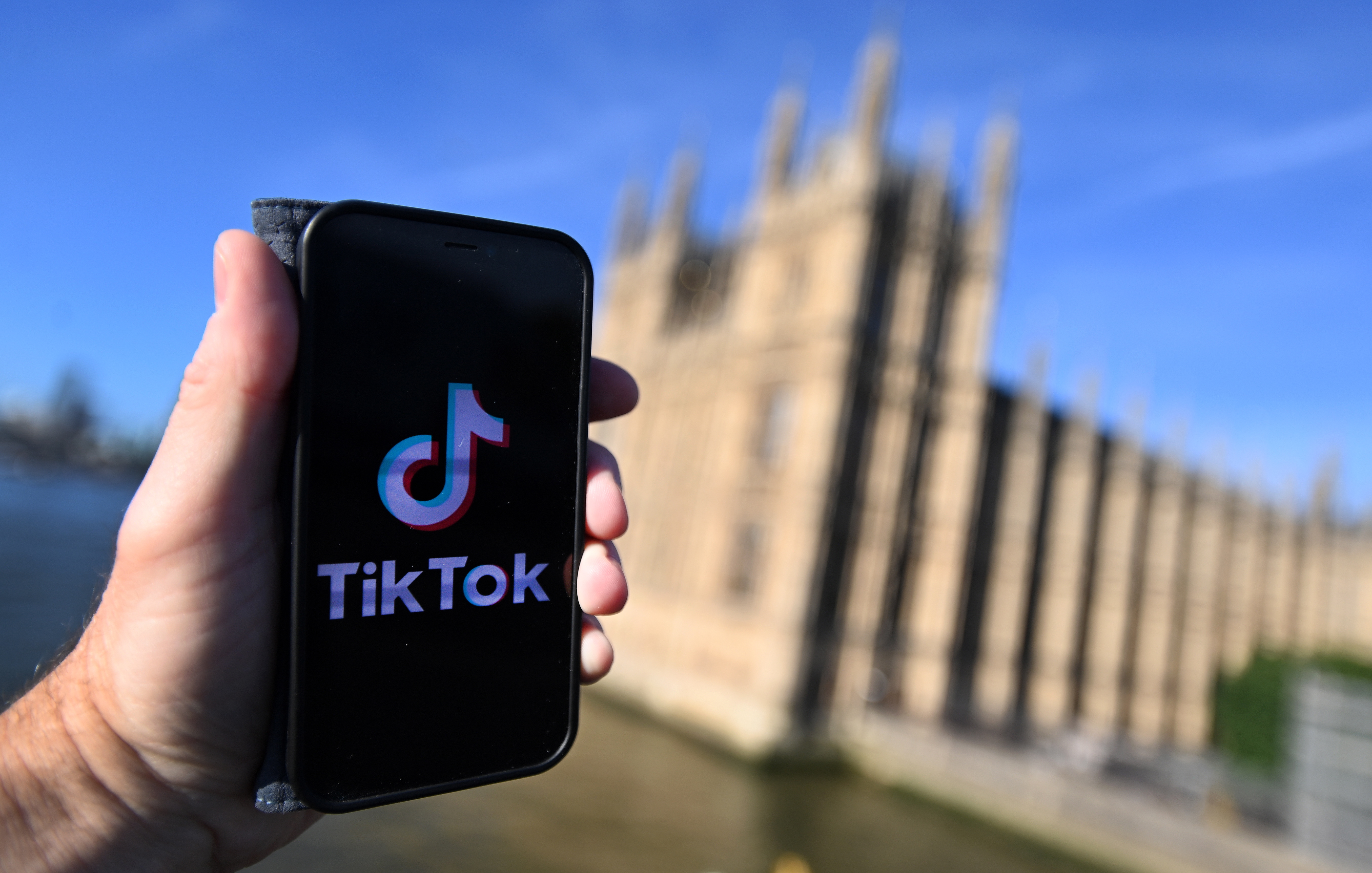 Las actualizaciones que desarrolla TikTok incluyen el deslizamiento automático