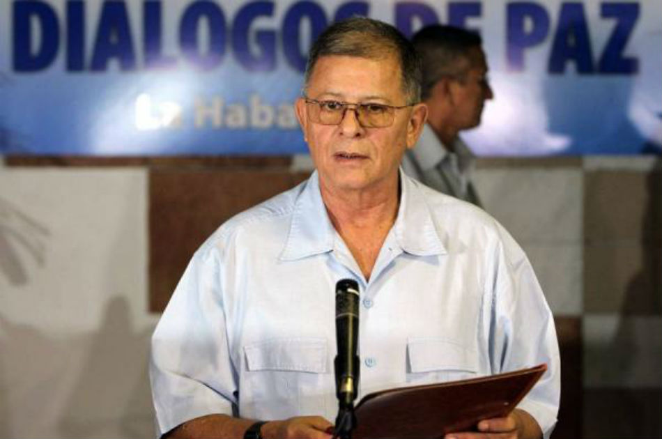 Marco jurídico y referendo son un «estorbo» para alcanzar la paz: Farc