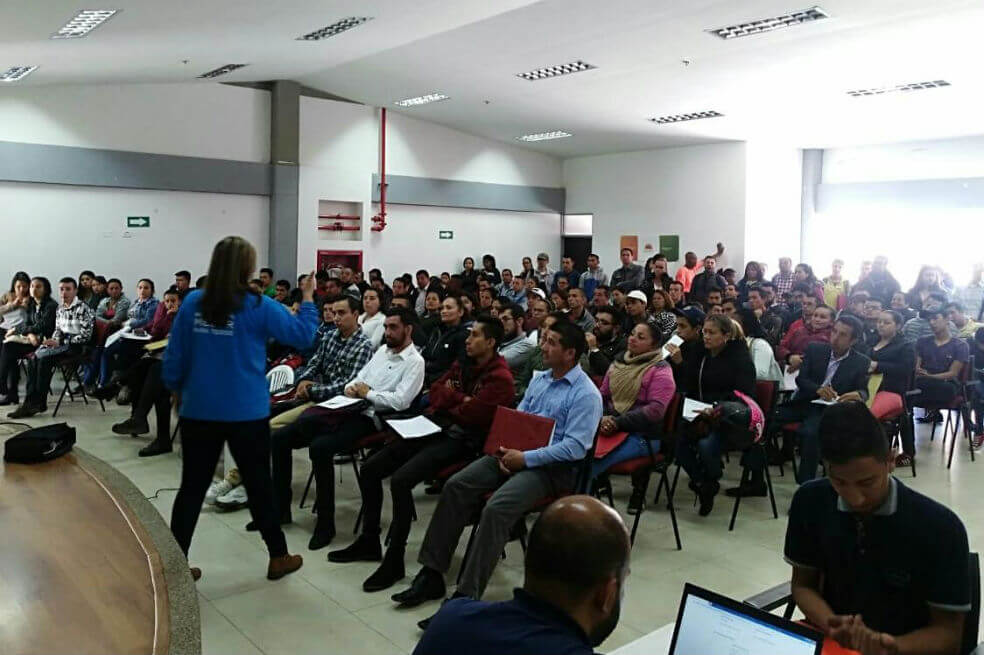 Realizarán capacitaciones gratuitas de emprendimiento a jóvenes empresarios de Bogotá