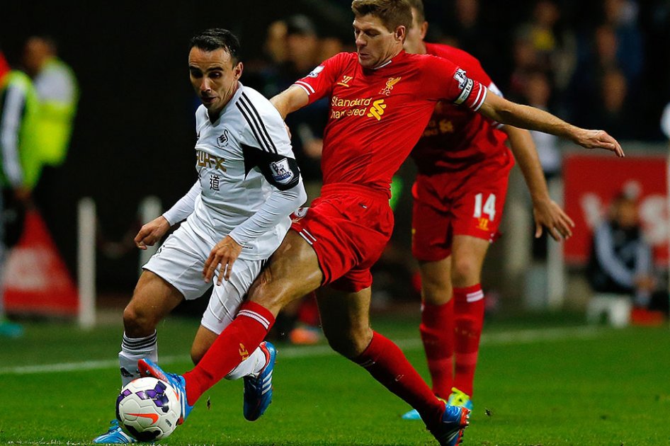 Liverpool empató y mantiene la punta de la Premier League