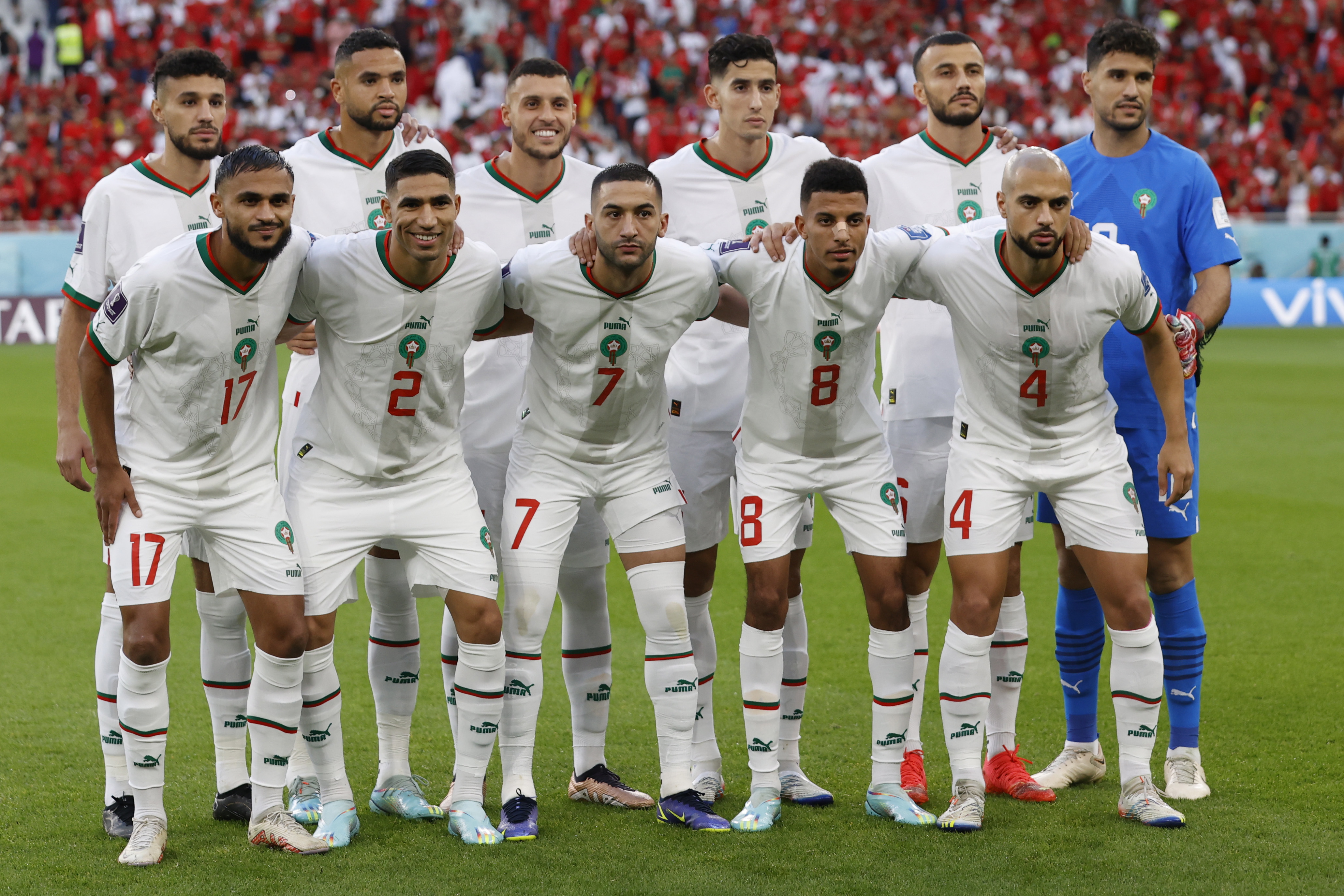 Doha (Qatar), 27/11/2022.- The starting eleven of Morocco pose for a team picture before the FIFA World Cup 2022 group F soccer match between Belgium and Morocco at Al Thumama Stadium in Doha, Qatar, 27 November 2022. (Mundial de Fútbol, Bélgica, Marruecos, Catar) EFE/EPA/Rungroj Yongrit