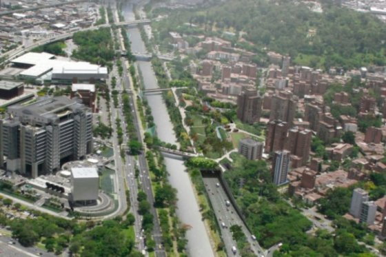 Nuevos cierres por obras de Parques del Río en Medellín