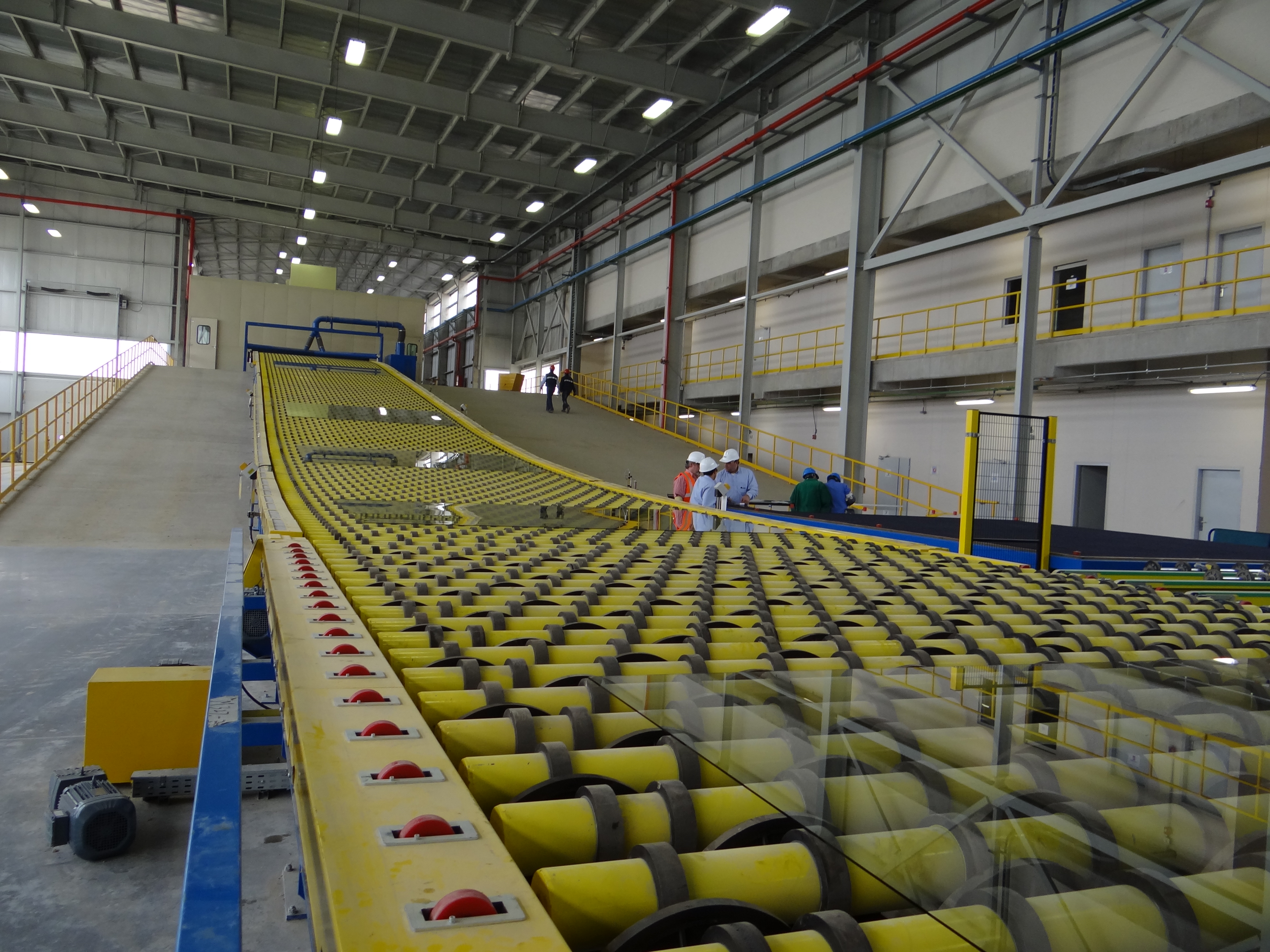 Vidrio Andino, pionero en la industria del vidrio en Colombia