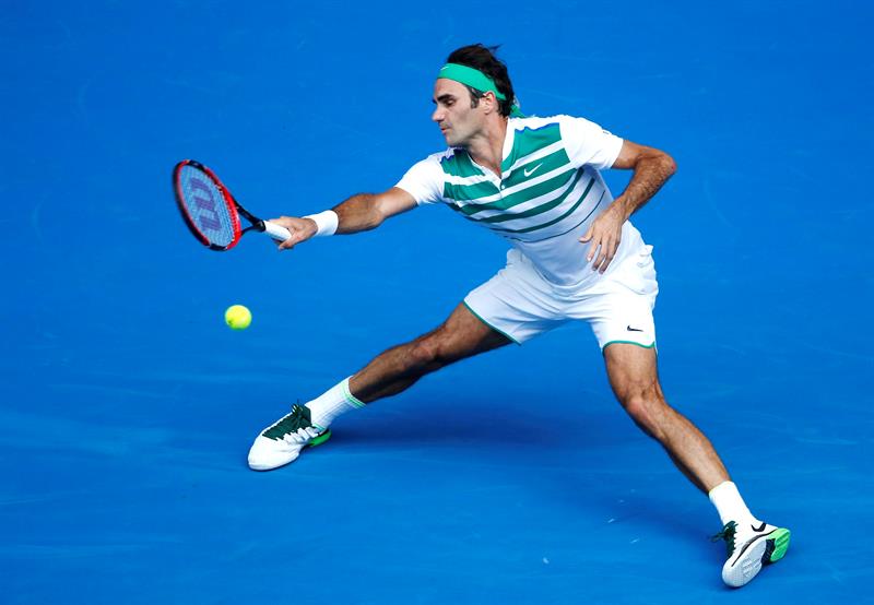Federer superó a Dolgopolov y avanzó a tercera ronda en Australia