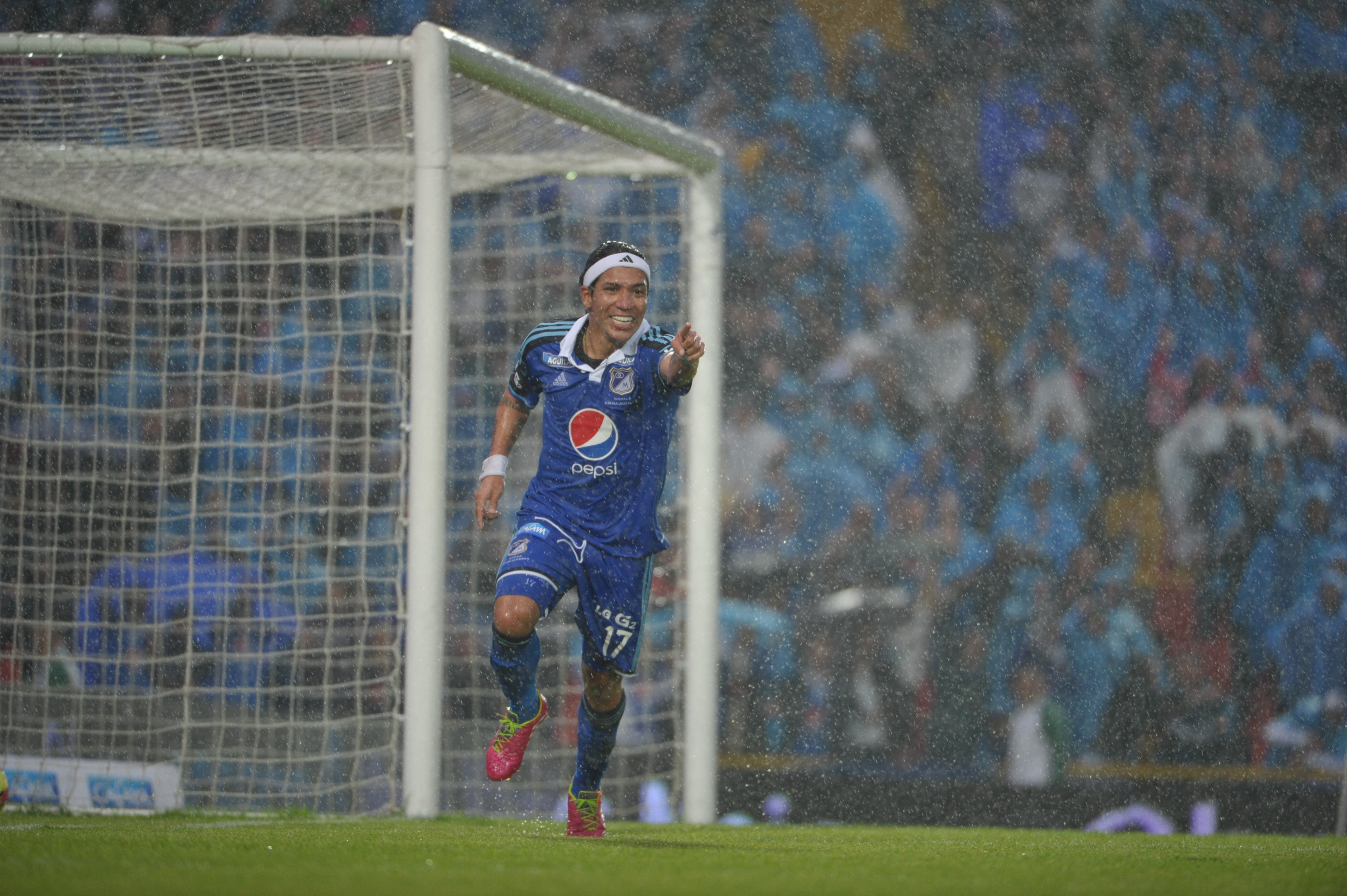 Futbolista colombiano, delantero de Millonarios en el partido ante Águilas Doradas por la fecha once de la Liga Postobón I 2014.
