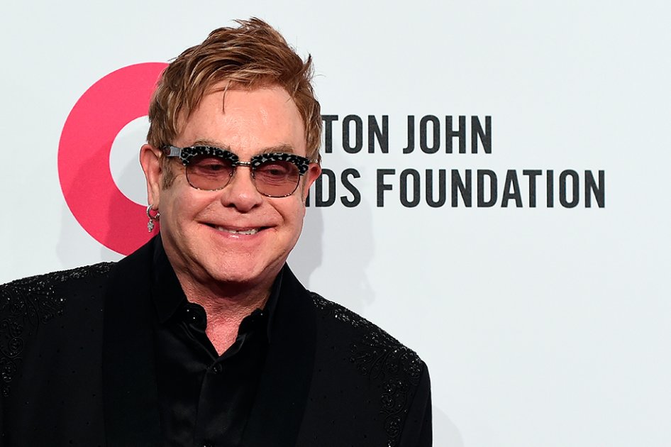 Elton John critica medidas antigay de Venecia