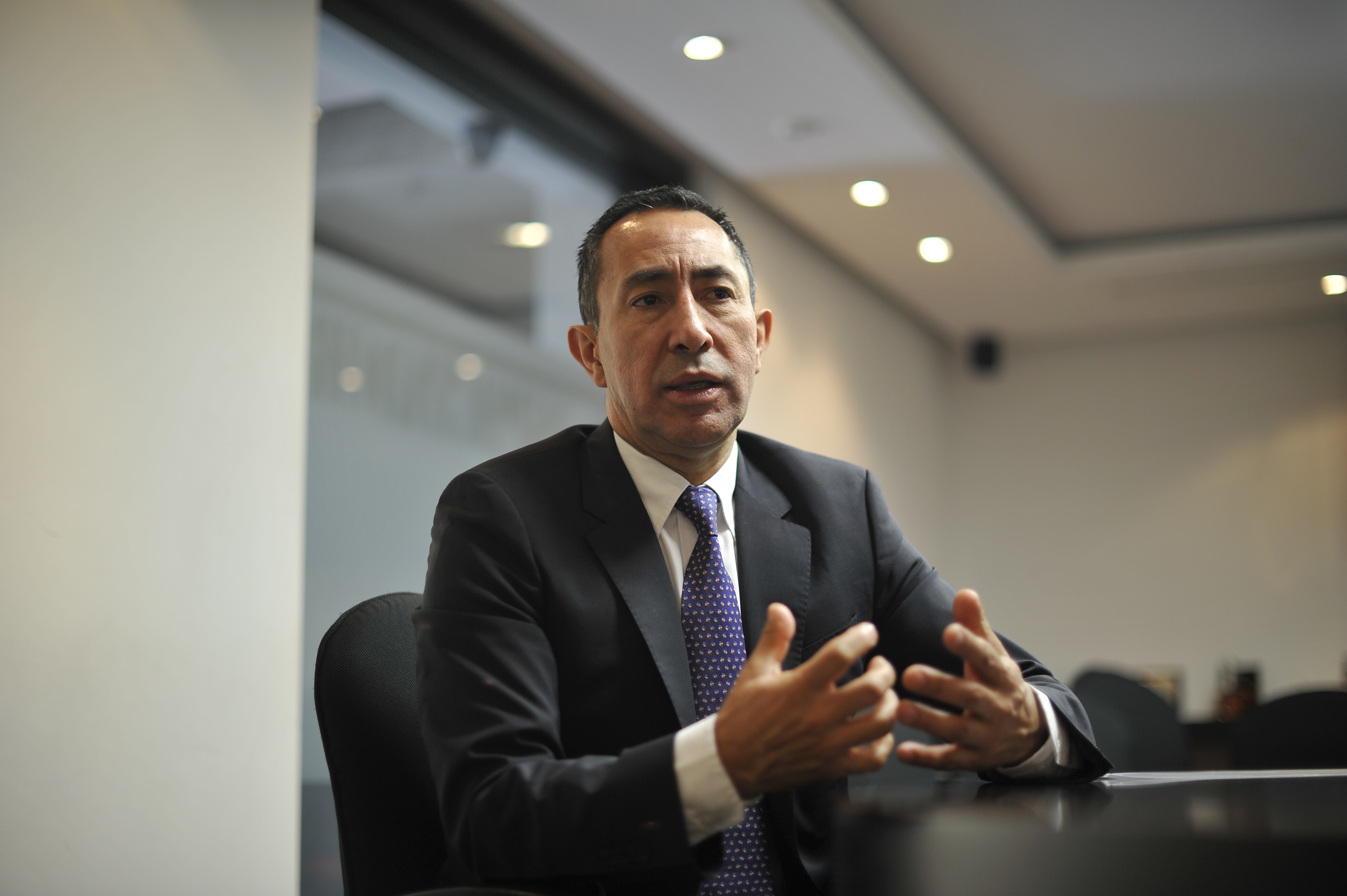 Ecopetrol niega haber beneficiado a amigo de Ricardo Roa en contrato de regasificadora