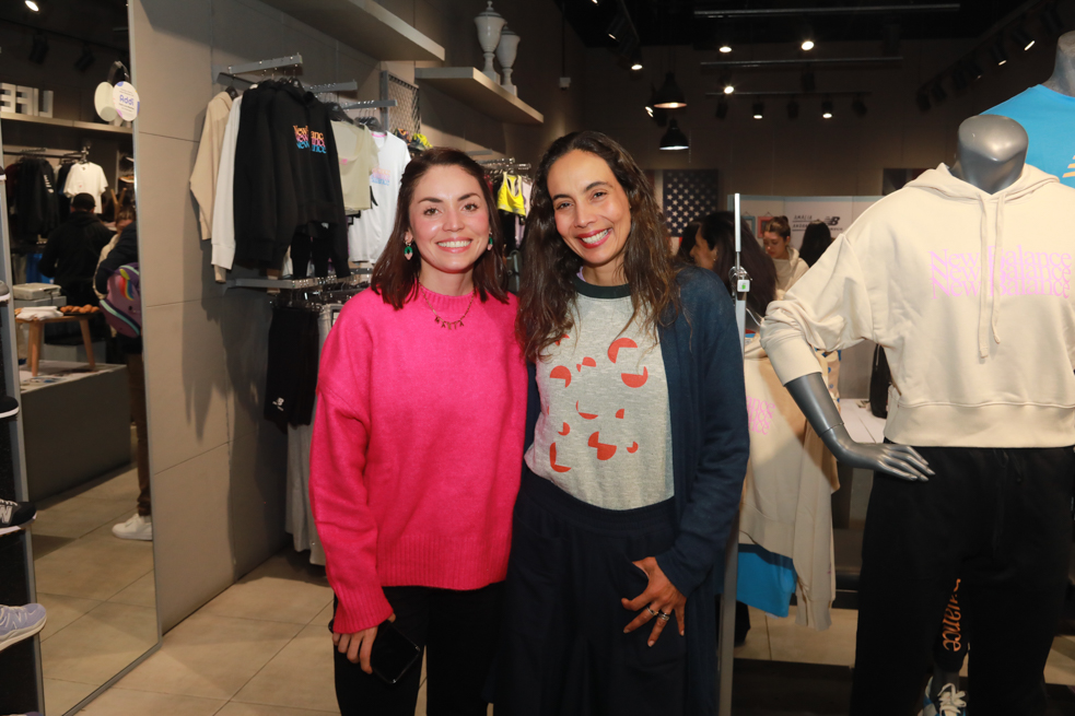 New balance y amalia Andrade CROMOS Colaboración de la artista y escritora Amalia Andrade con la marca New Balance, presentación de producto en el centro comercial la colina
