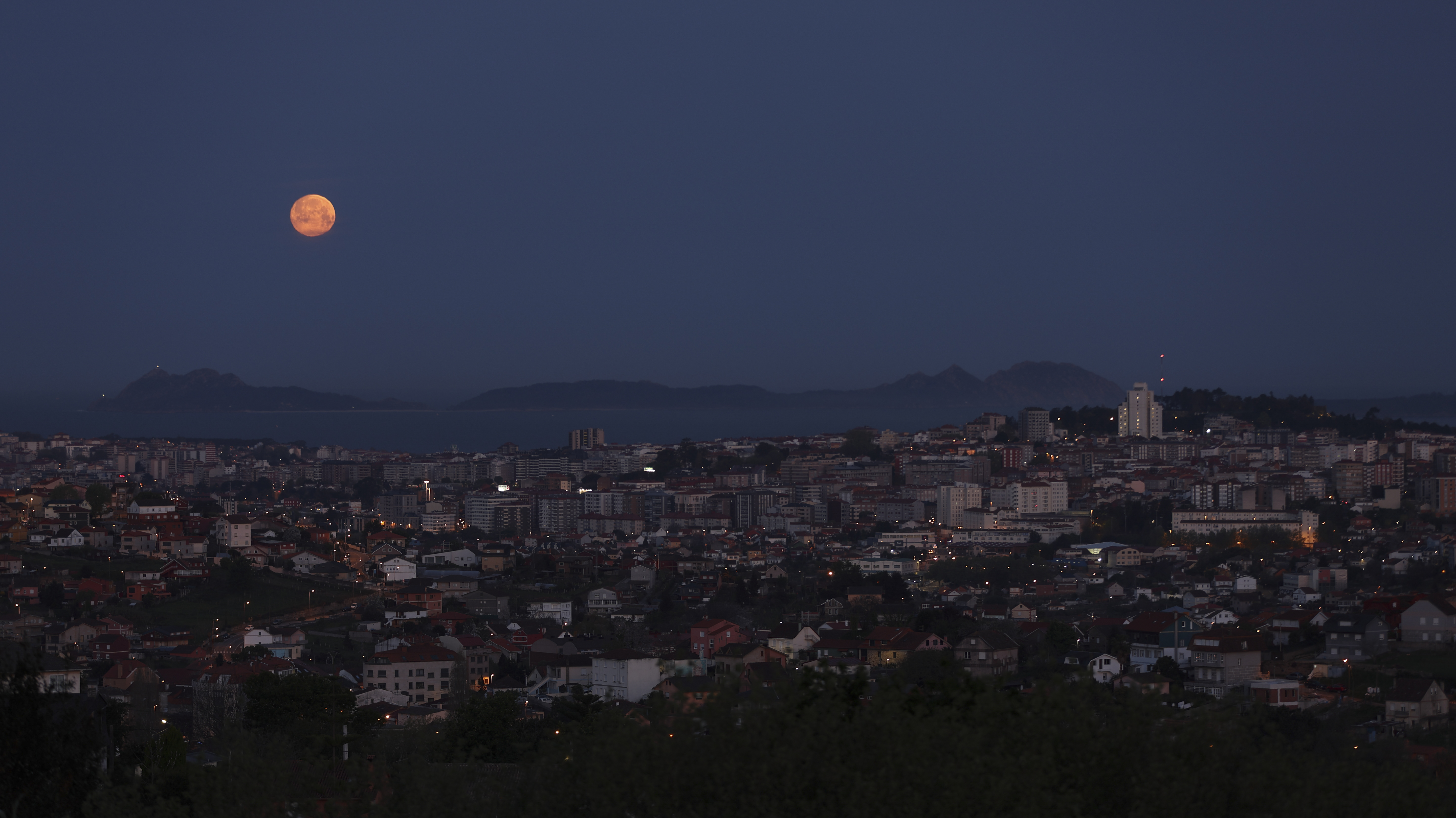 Luna Rosa: ¿qué es y a qué hora se puede ver?