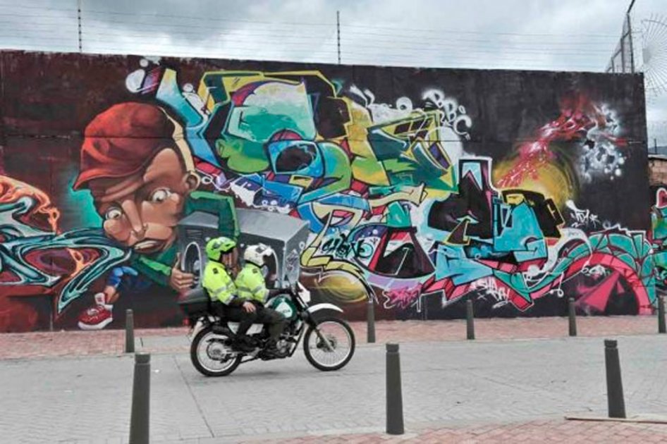 Policía de Bogotá reconoció que se extralimitó en su labor borrando grafitis