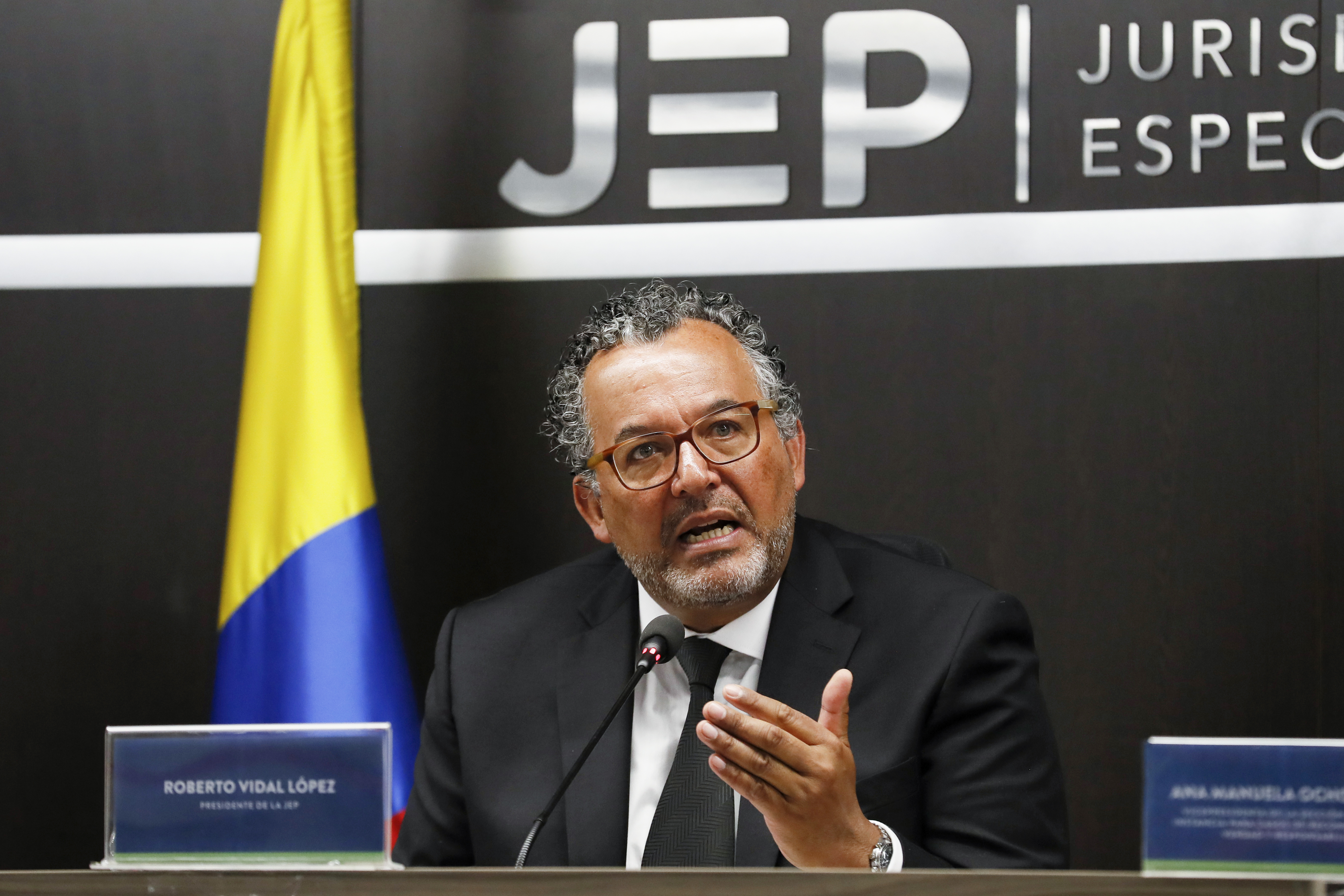 JEP pide a la Fiscalía investigar supuestas chuzadas a comunicaciones de sus magistrados