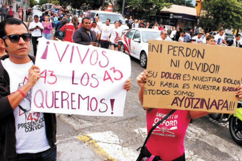Padres de los 43 estudiantes desaparecidos en México inician ayuno de 43 horas