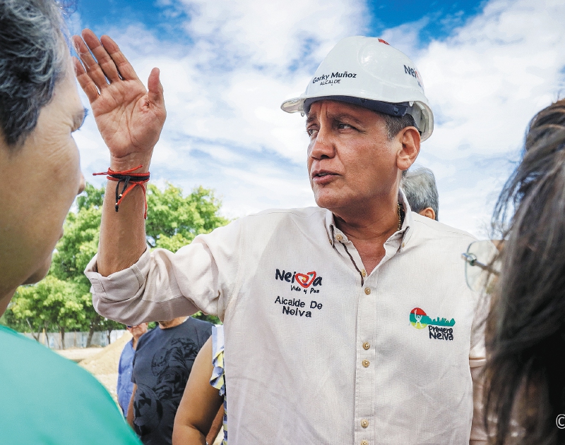 Suspenden alcalde de Neiva por posible participación en política