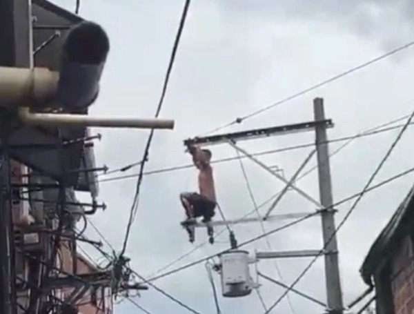 Un hombre que huía de la Policía murió tras subirse a un poste y recibir descarga eléctrica