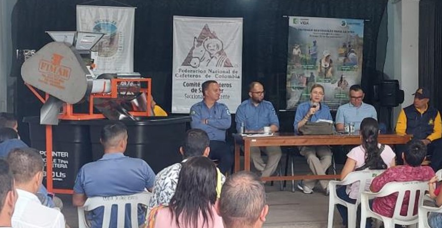 Firma de 73 acuerdos de conservación, sistemas sostenibles de café en el PNN Yariguíes