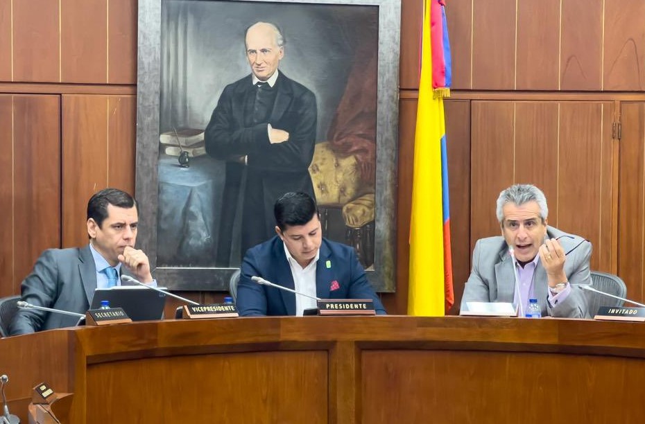 “Las reformas del gobierno Petro están vivas”: Velasco le responde al Congreso