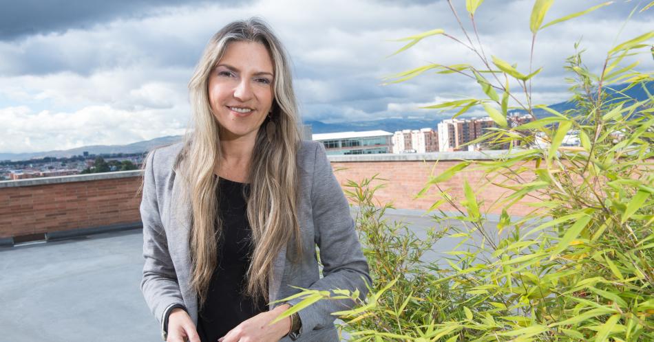 “Lo que más envidio de los hombres es la fortaleza” Luz Amparo Álvarez