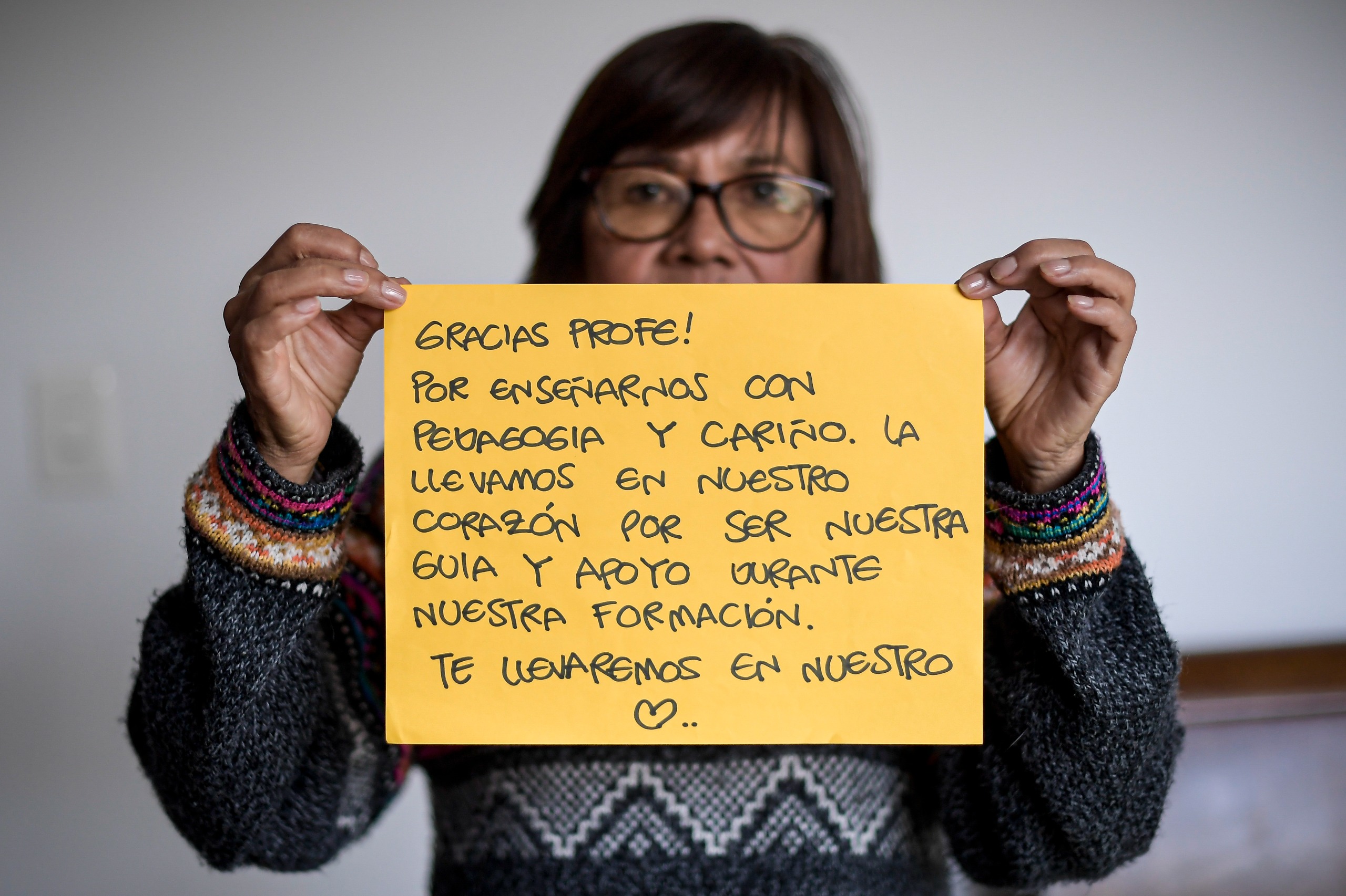 Una de las cartas que recibió la profe Pérez cuando fue obligada a pensionarse.
