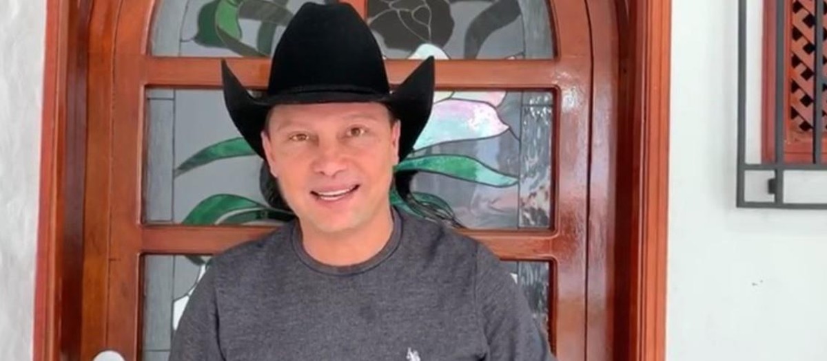 Giovanny Ayala respondió críticas por sus retoques: “se trata de verse natural”