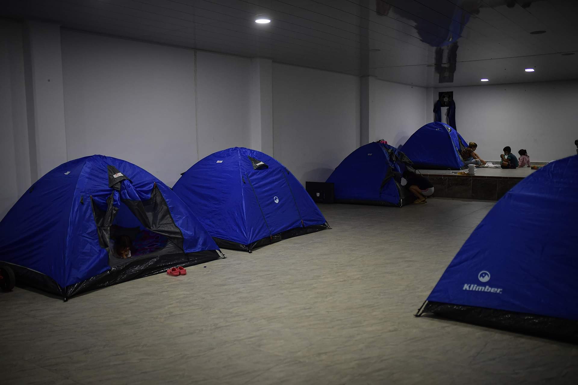 Carpas de uno de los albergues habilitados