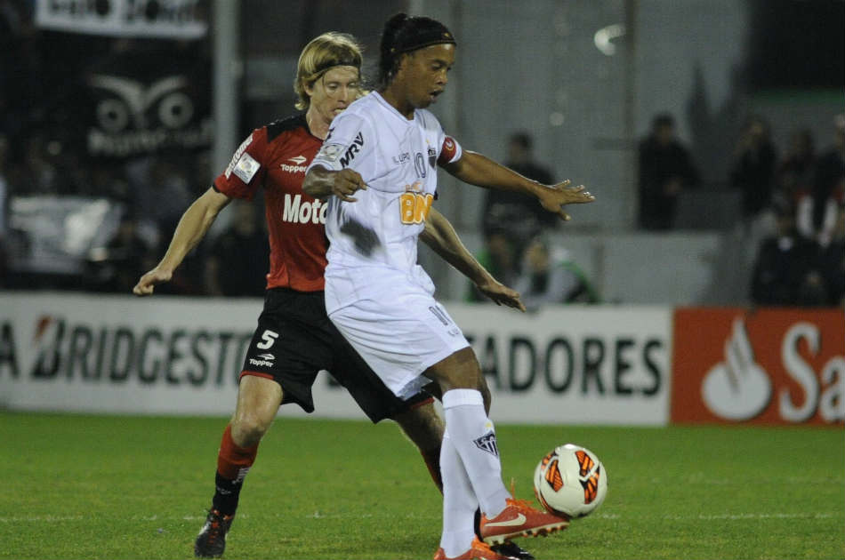 Newell’s quiere sellar el pase a la final en Brasil