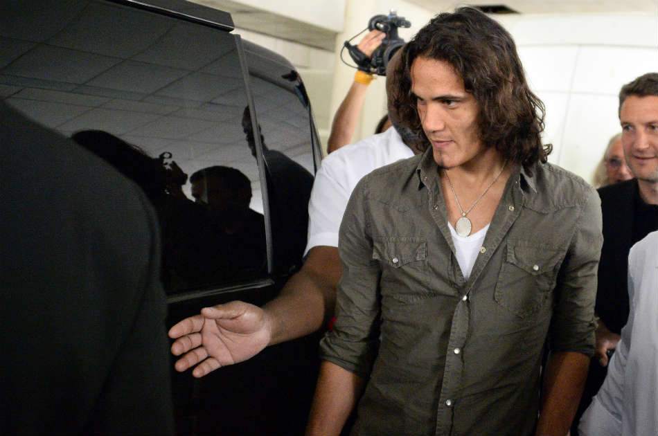Cavani rompió la transferencia récord que tenía Falcao