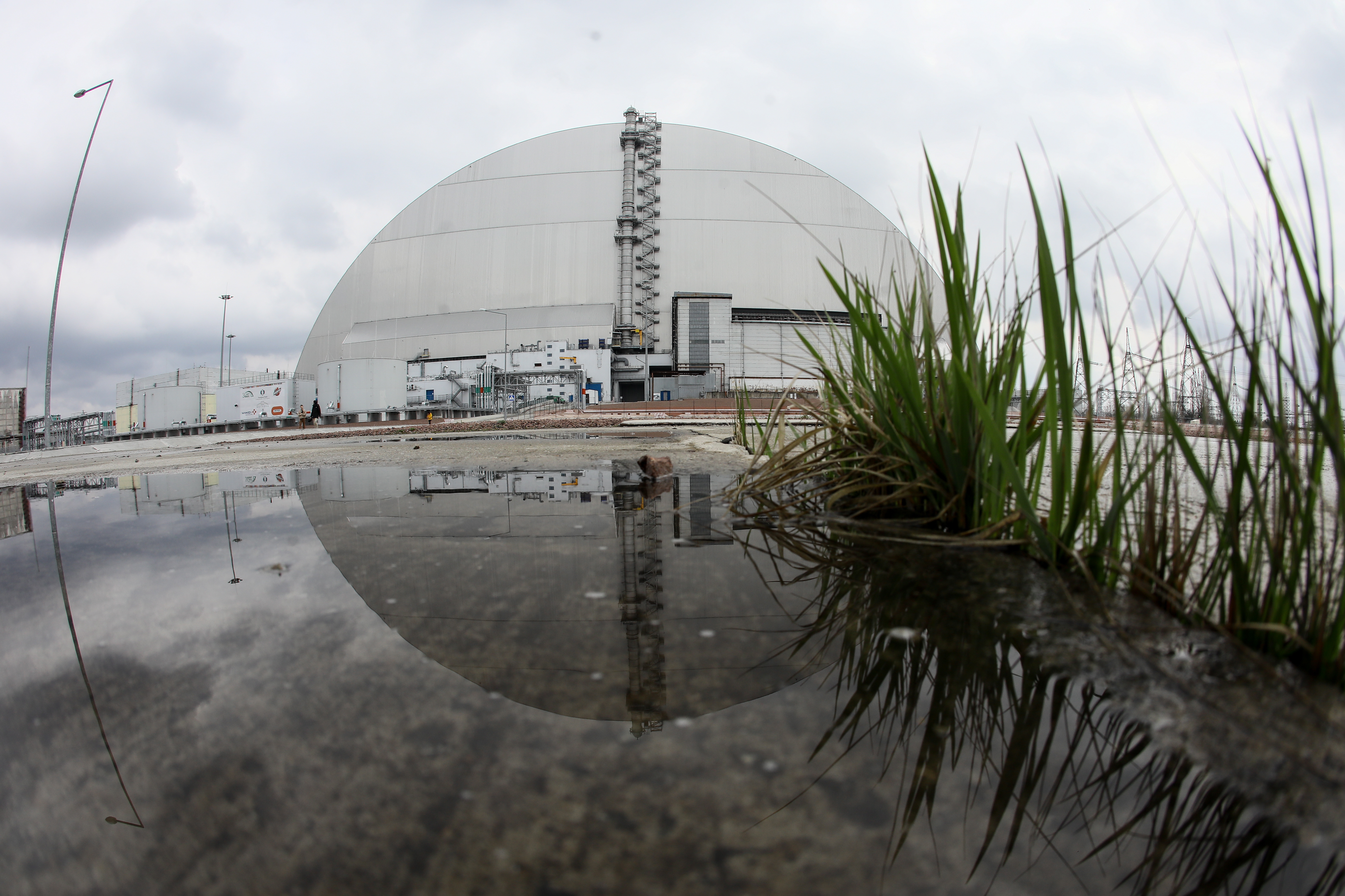 Lo que se sabe de los incendios forestales cerca de la planta nuclear de Chernóbil