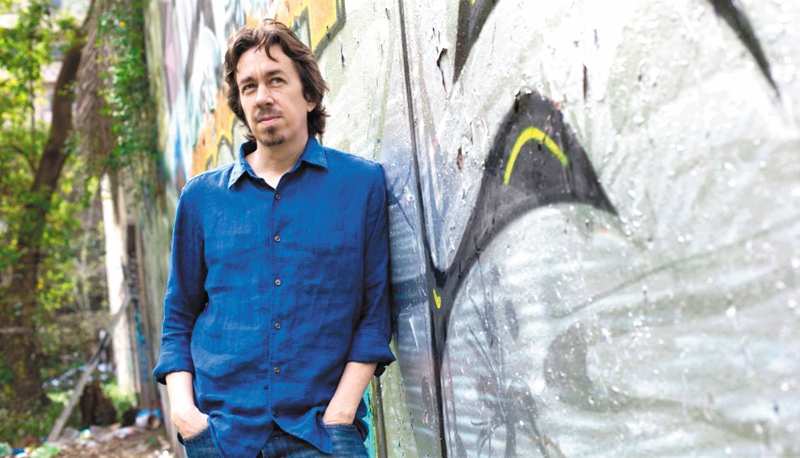 Pedro Mairal es argentino. En 1998 recibió el Premio Clarín de Novela por su libro “Una noche con Sabrina Love”. / Cortesía