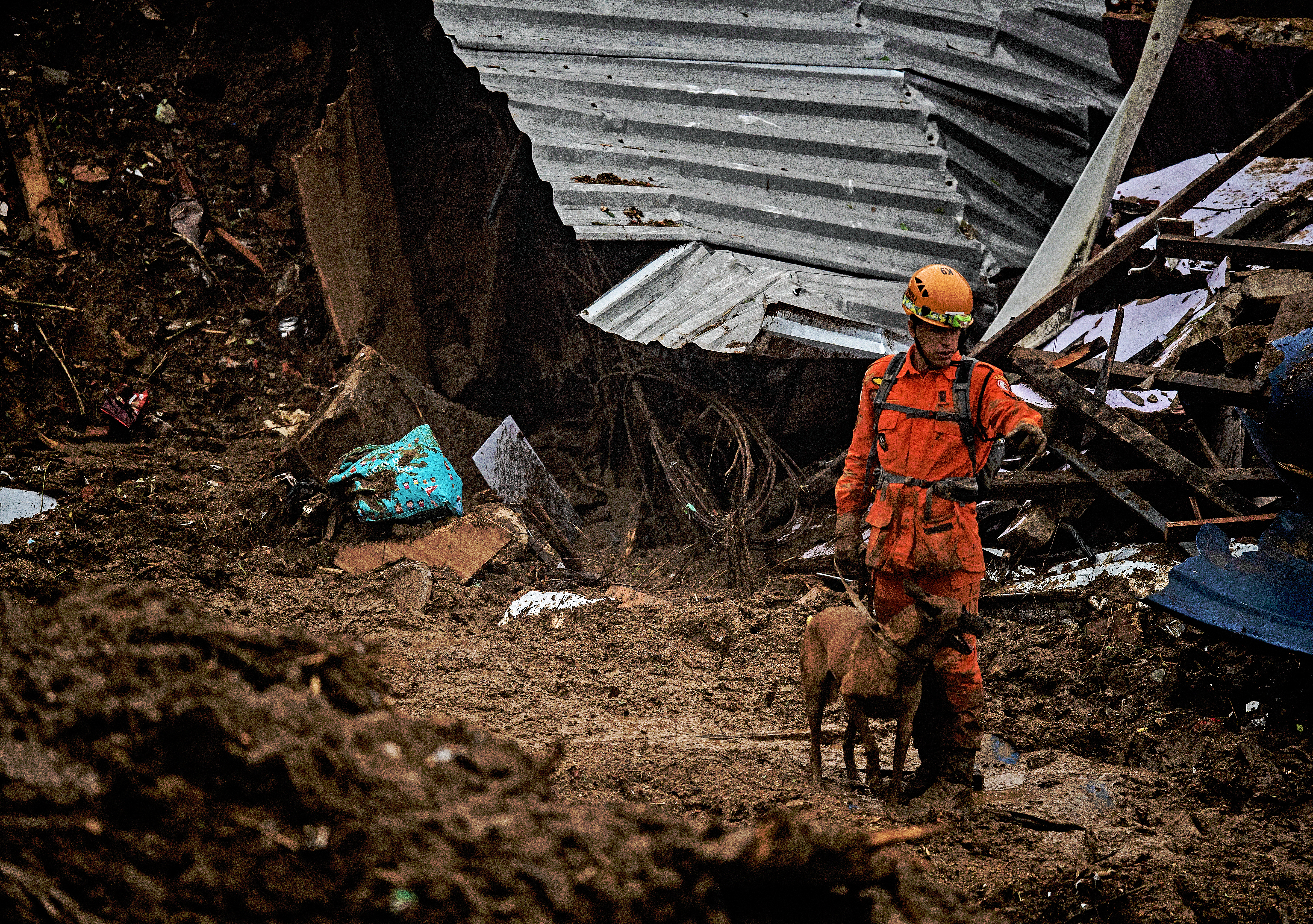 Van 38 muertos por fuertes lluvias en estado de Río de Janeiro, Brasil