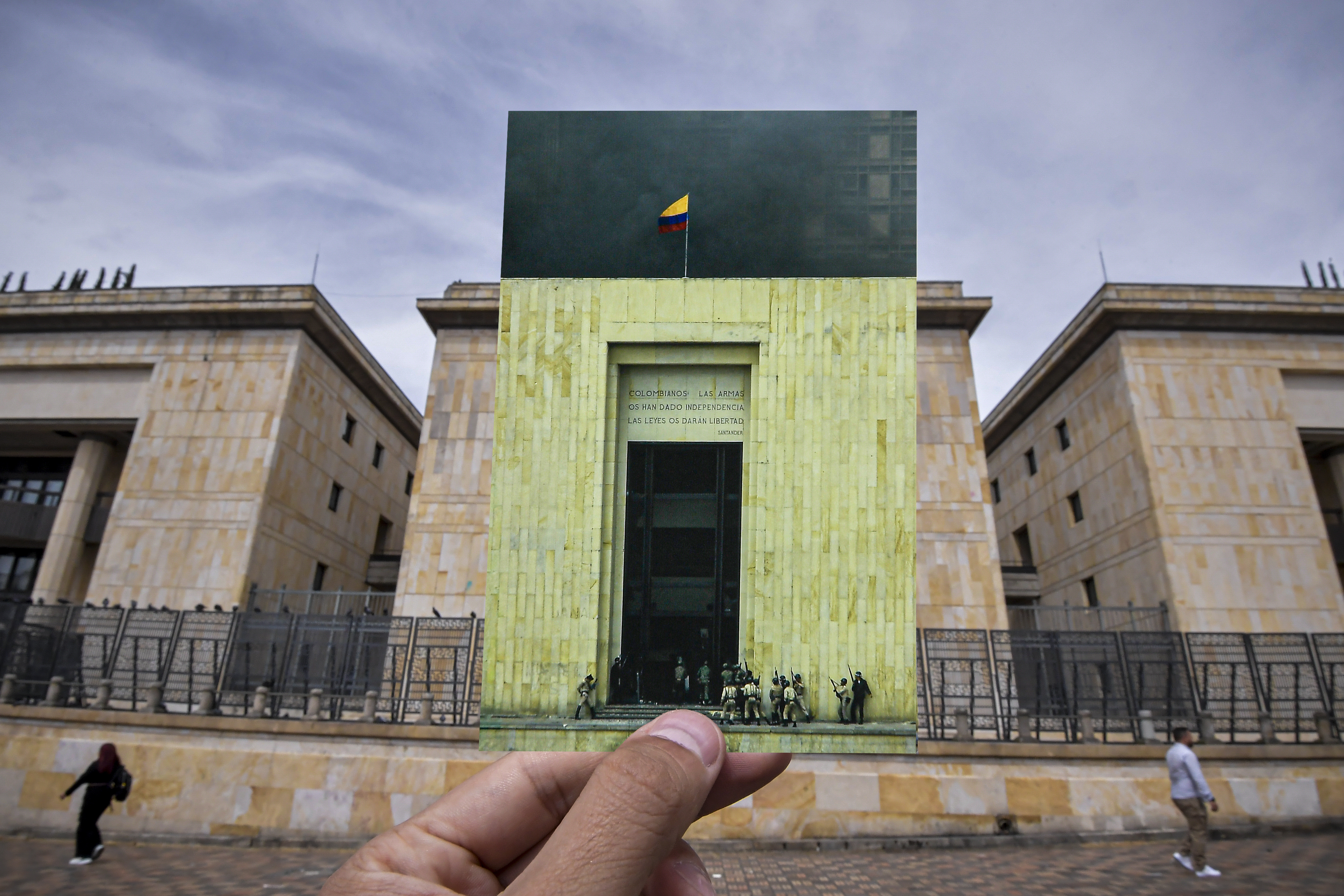 Especial sobre la toma y retoma del Palacio de Justicia que cumple 40 años; Imágenes que muestran los sucesos ocurridos el 06 y 07 de noviembre 1985 y la actualidad.