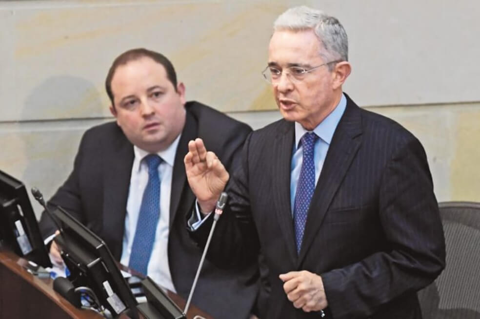 “Politiquería y corrupción no son imputables a la Ley 100”: Uribe