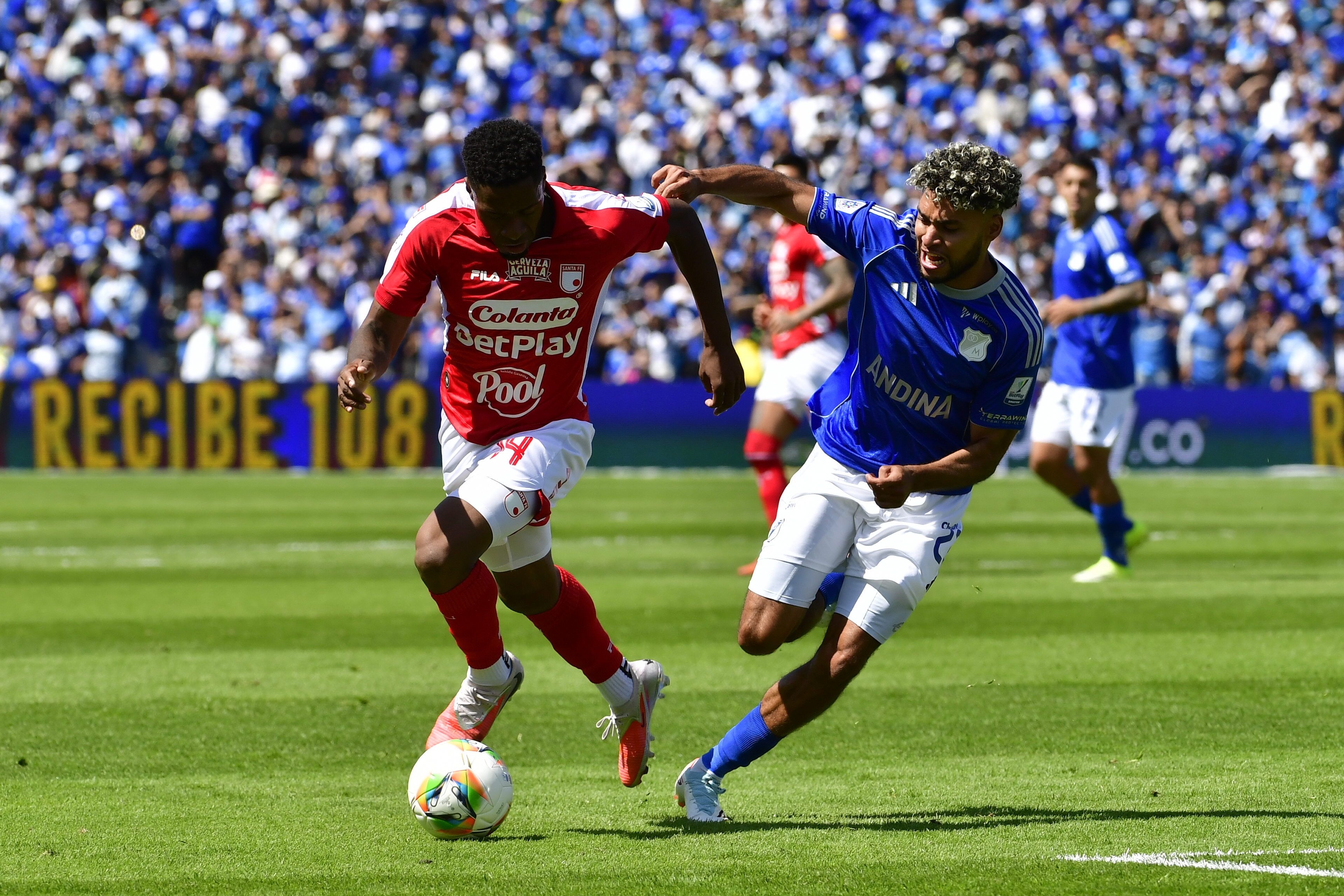 Las cuentas de los colgados en la Liga BetPlay: Millonarios y Santa Fe, con la calculadora