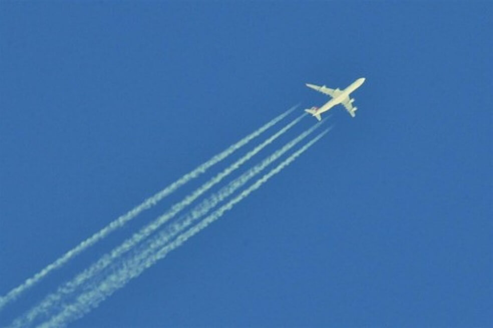 Las estelas de los aviones calentarán aún más la atmósfera