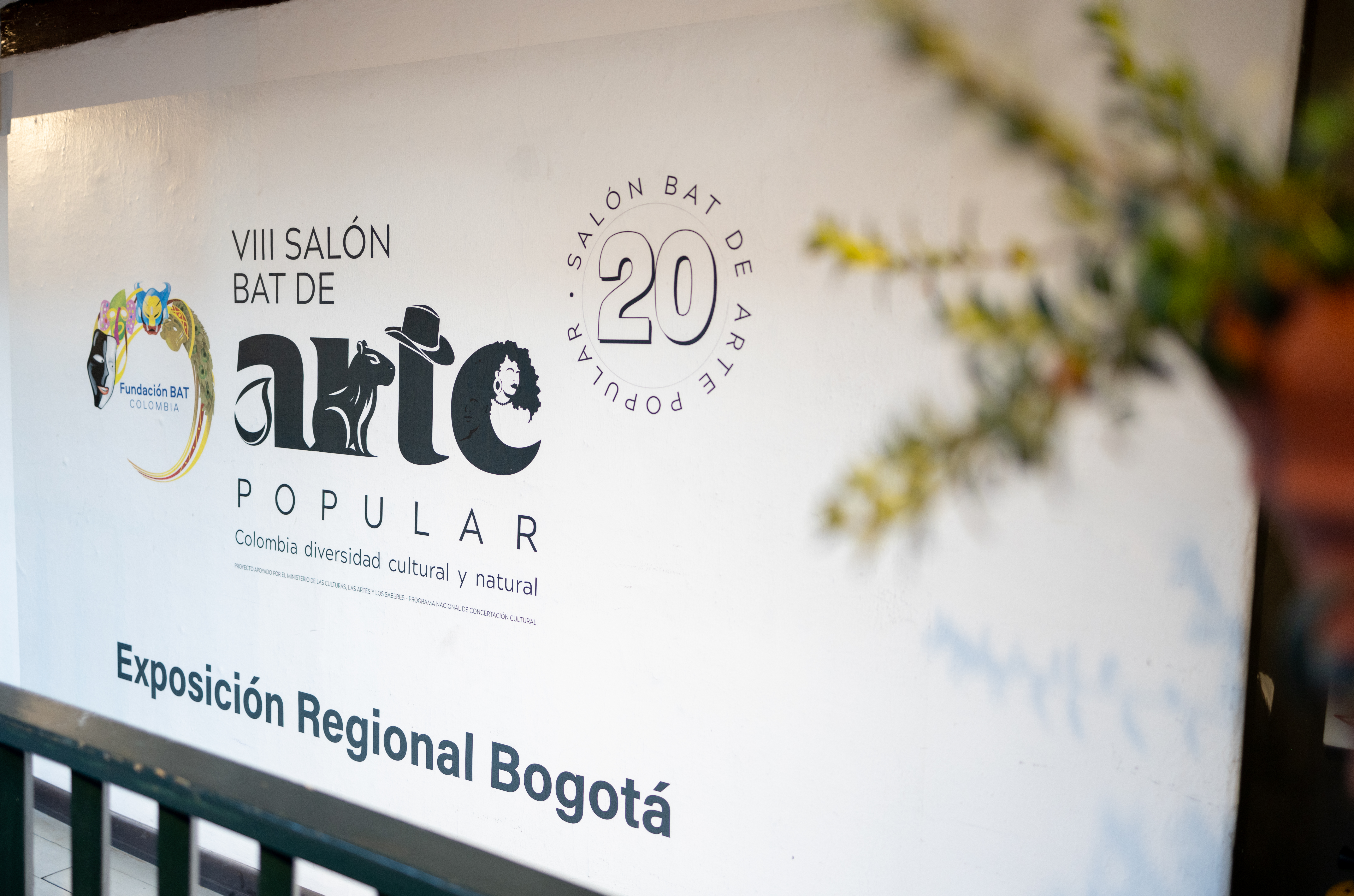 En sus 20 años el Salón BAT de Arte Popular presenta la primera exposición
regional de su octava versión, después de una convocatoria en la que se
inscribieron 1.900 artistas de todo el país