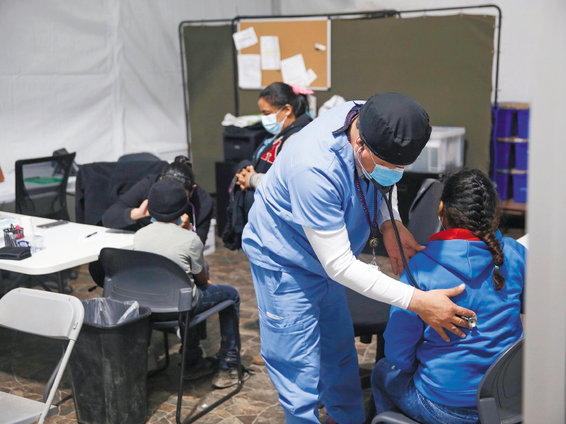 Preocupación por la salud de los niños migrantes en centros de detención en EE. UU.