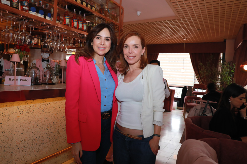 Mafe Navia y Adriana Romero