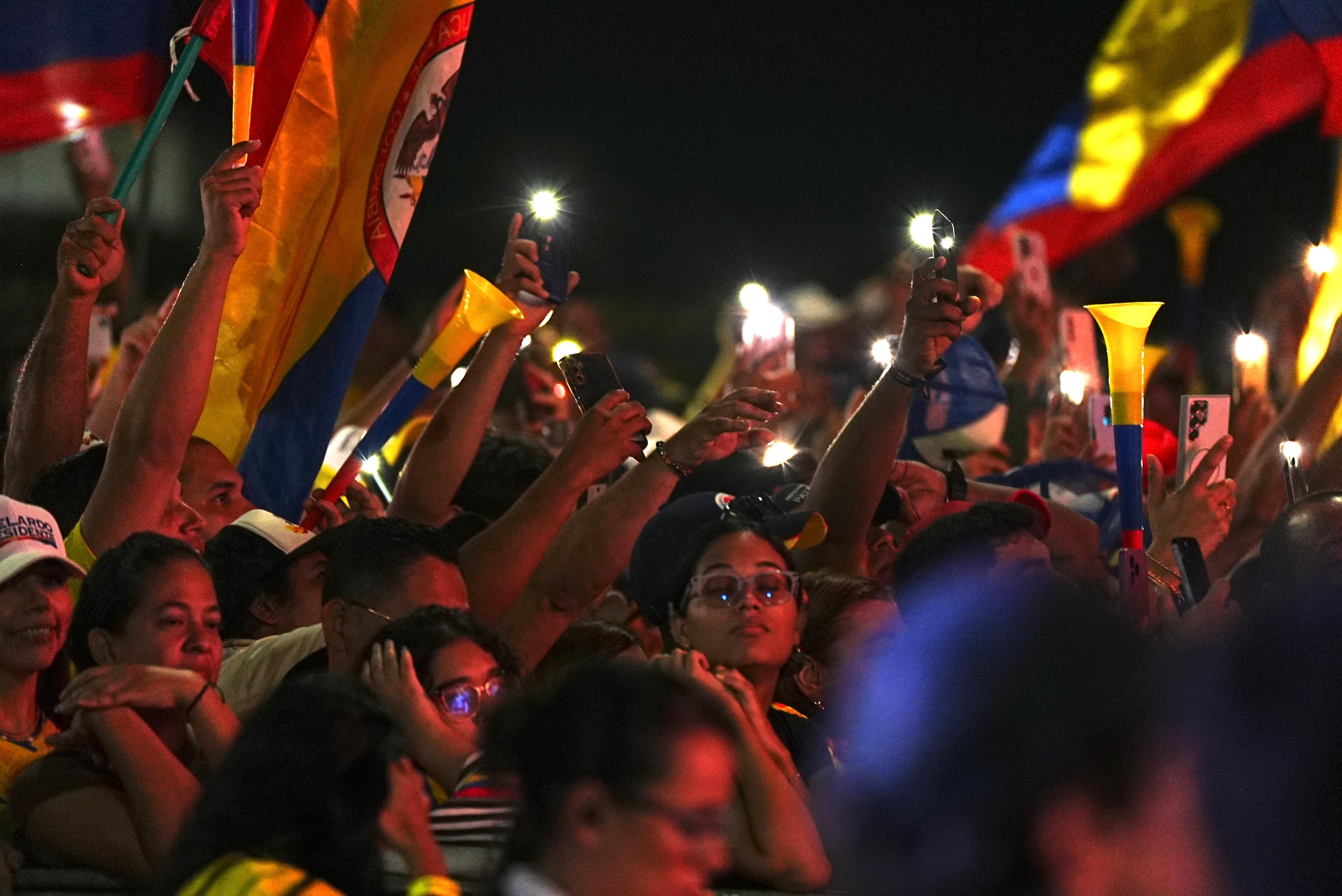Abelardo de la Espriella recibió los resultados de segunda vuelta en Barranquilla. Así celebró su elección presidencial.