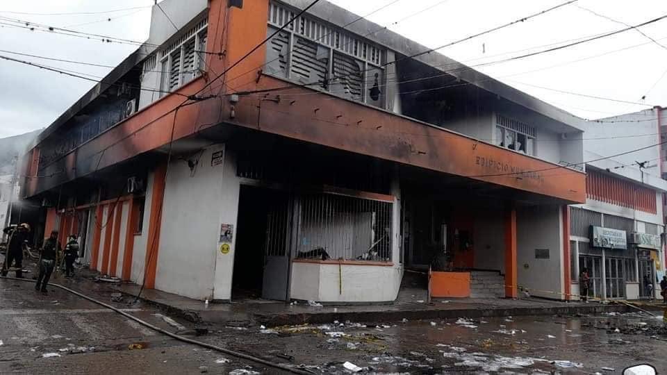 El incendio de la sede de la alcaldía de La Plata, Huila, no dejó muertos