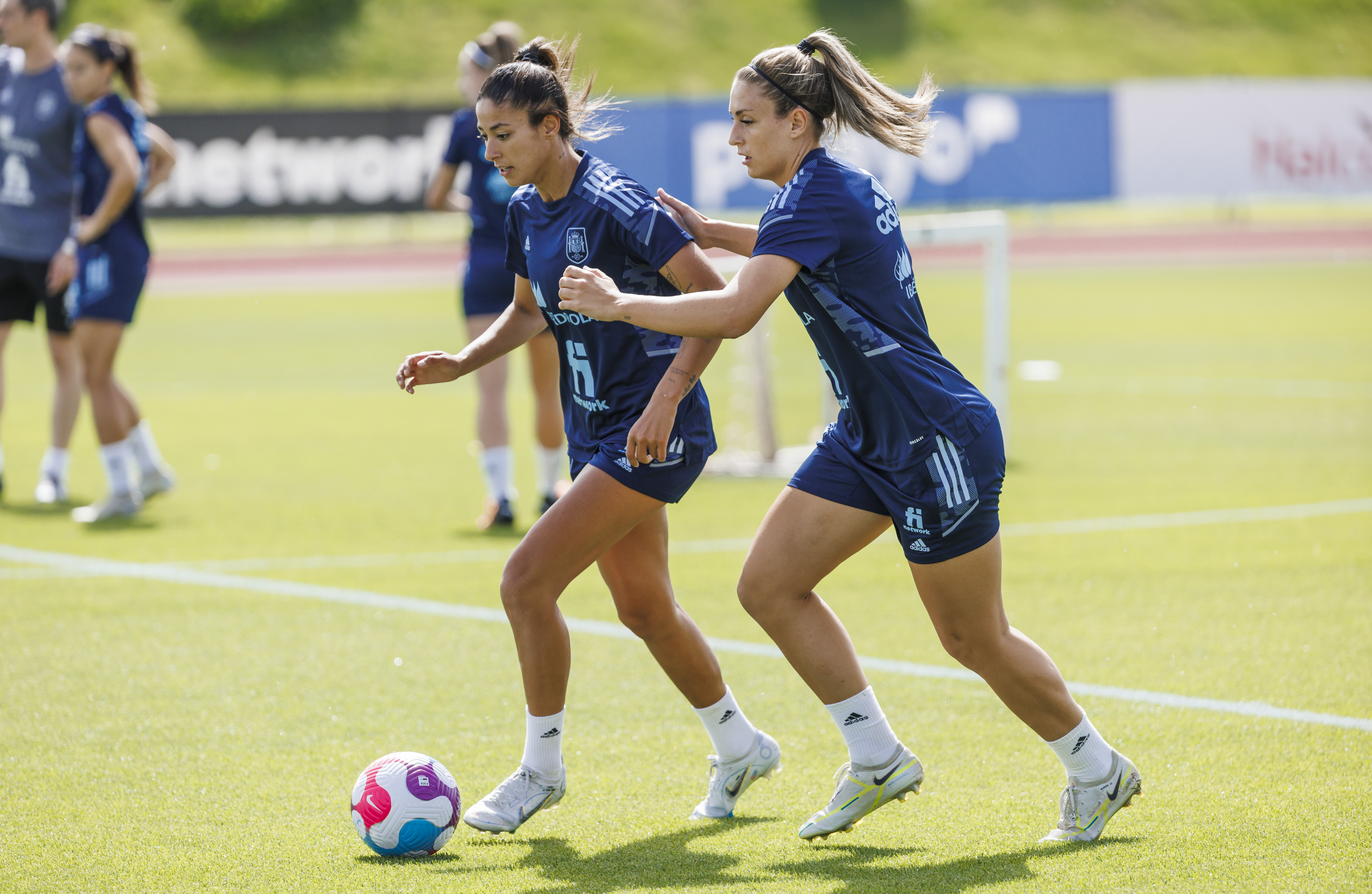 España igualó condiciones económicas de sus selecciones masculina y femenina