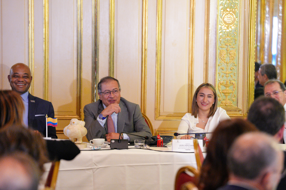 El presidente Gustavo Petro, la directora Laura Sarabia y el canciller Luis Gilberto Murillo lideraron la mesa de trabajo con los embajadores colombianos en Europa.