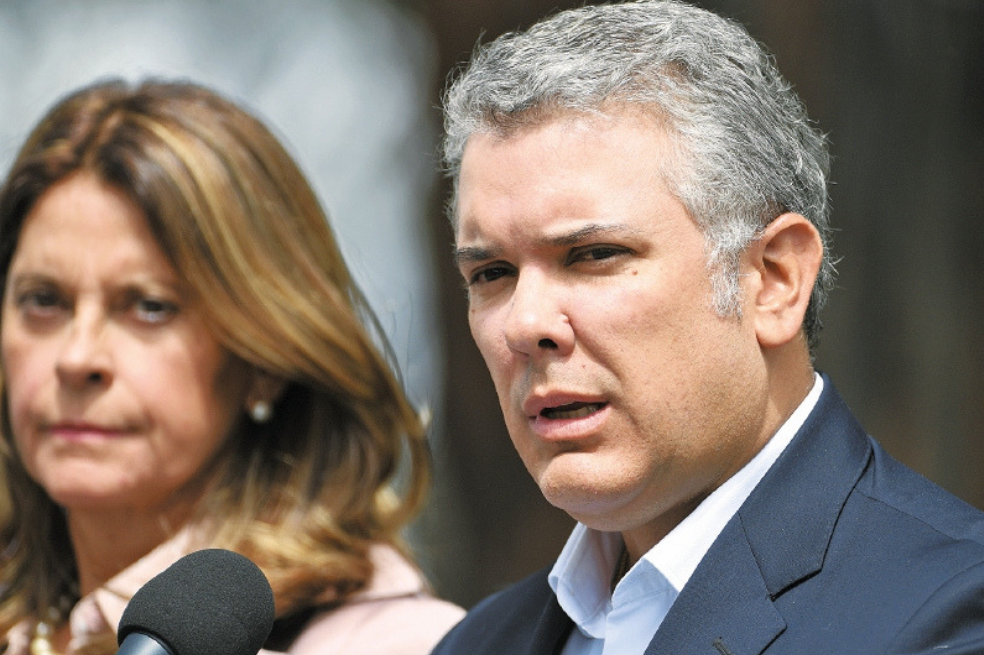 No cumplir protocolos, una petición polémica