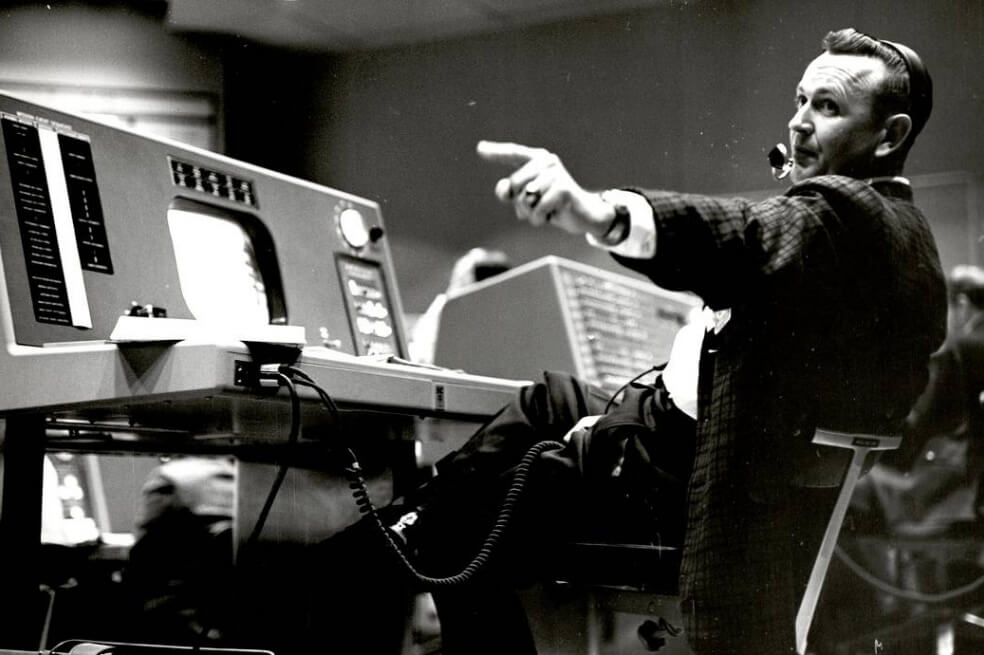 Murió Chris Kraft, el primer director de vuelos de la NASA