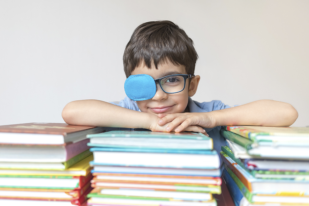 Día Mundial de la Ambliopía: ¿cómo tratar el llamado ‘ojo perezoso’ en los niños?