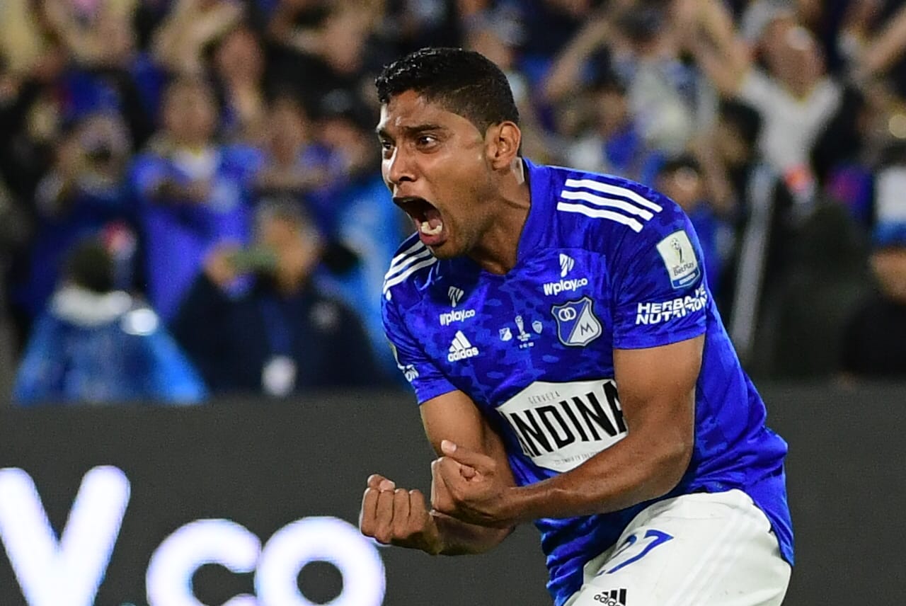 Luis Carlos Ruiz celebra un gol contra Junior en la final de la Copa BetPlay 2022. // Gustavo Torrijos