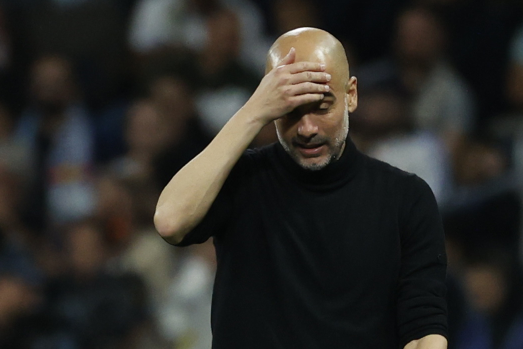 MADRID, 04/05/2022.- El entrenador del Manchester City, Pep Guardiola, durante el partido de semifinales de la Liga de Campeones que Real Madrid y Mancester City disputan este miércoles en el estadio Santiago Bernabéu, en Madrid. EFE/Juanjo Martín