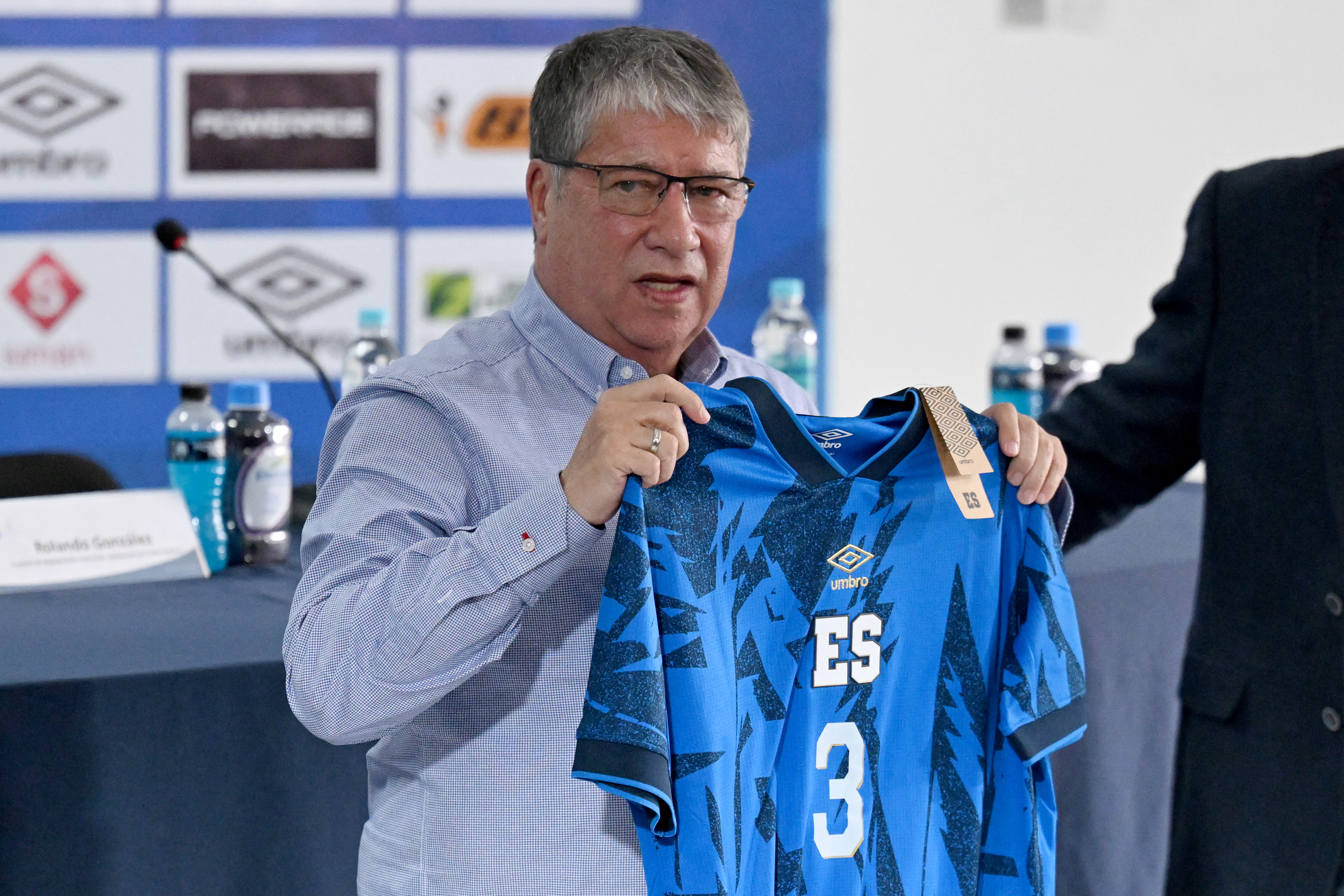 FIFA sancionó a la selección que dirige Hernán Darío ‘Bolillo’ Gómez. ¿Qué pasó?
