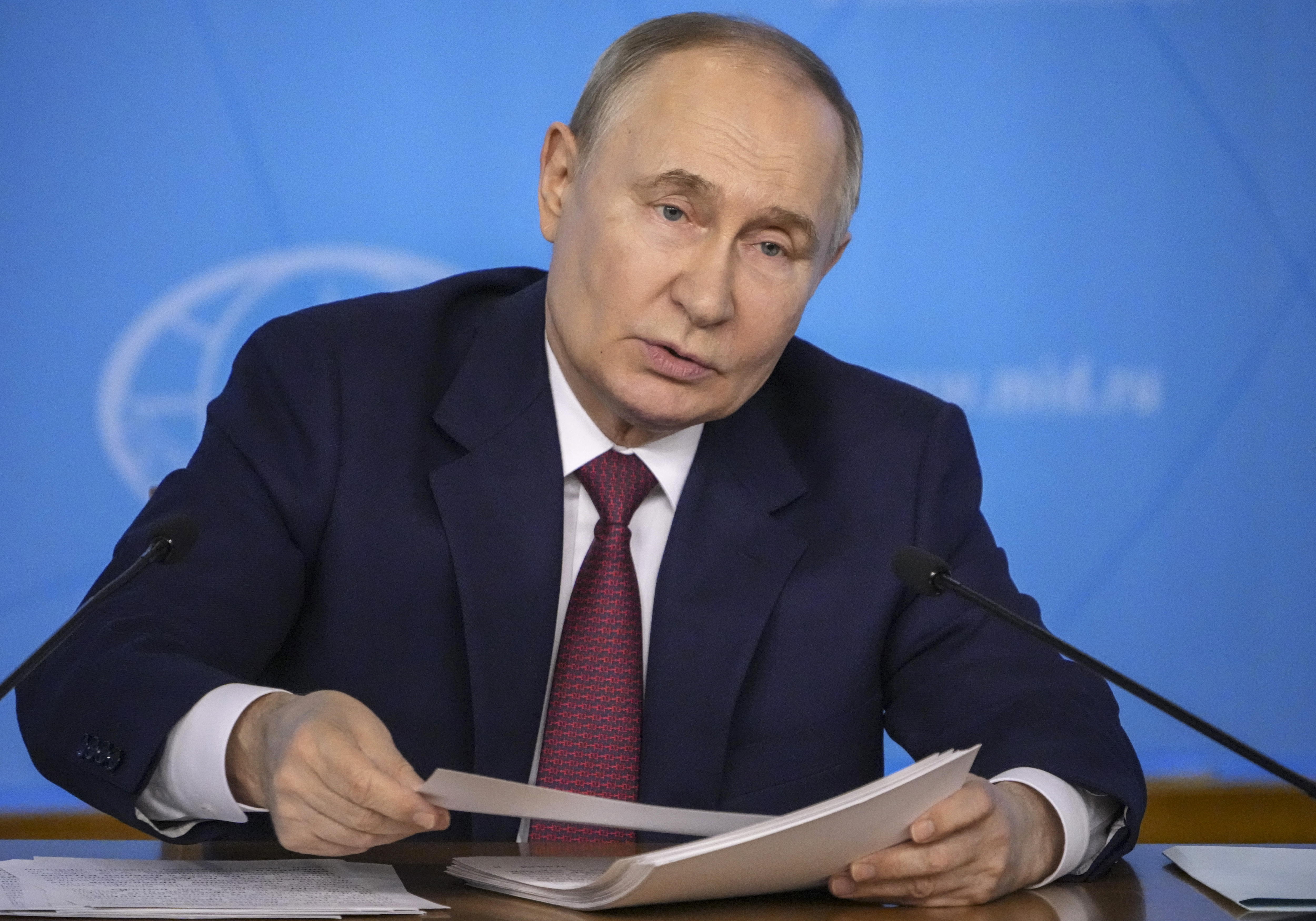 Putin: “Si Ucrania se retira del este y deja la idea de la OTAN, ordenaré un cese”