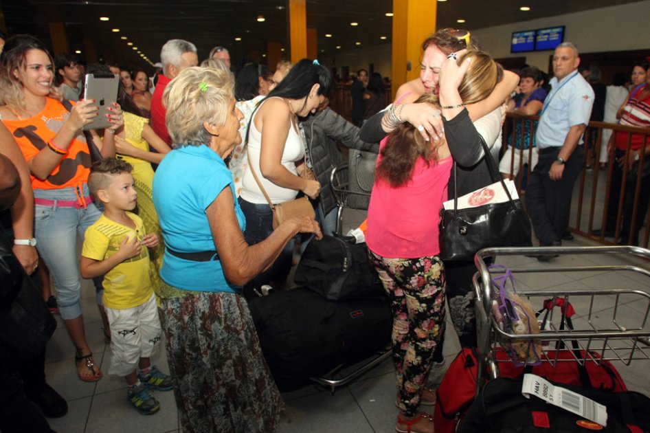 Aeropuerto de La Habana se llena de emociones con nuevos vuelos desde EE.UU.