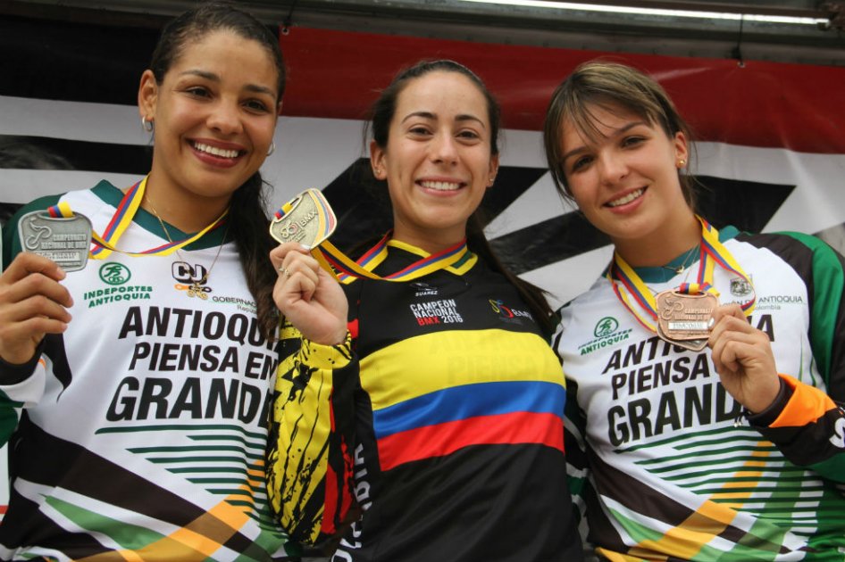 Mariana Pajón ganó la medalla de oro en los Nacionales de BMX. Foto: FCC