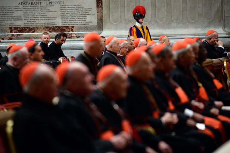 El cónclave del Vaticano, un asunto muy masculino